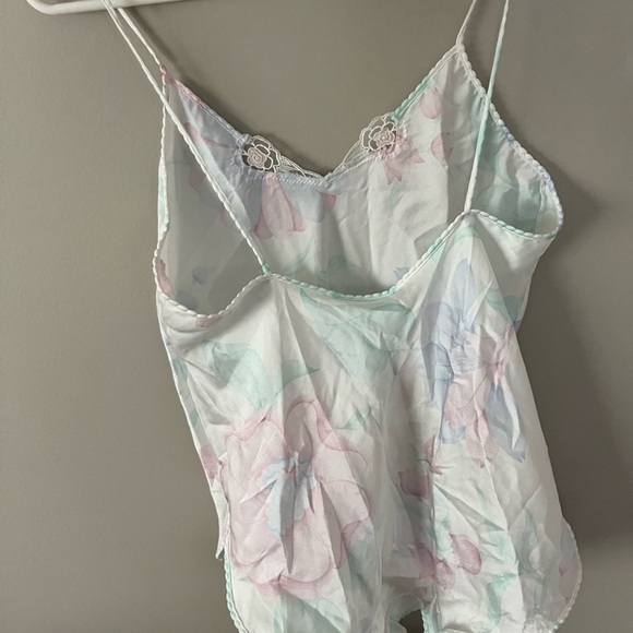 Papillon Blanc Pastel Floral romper nighty - Picture 2 of 5
